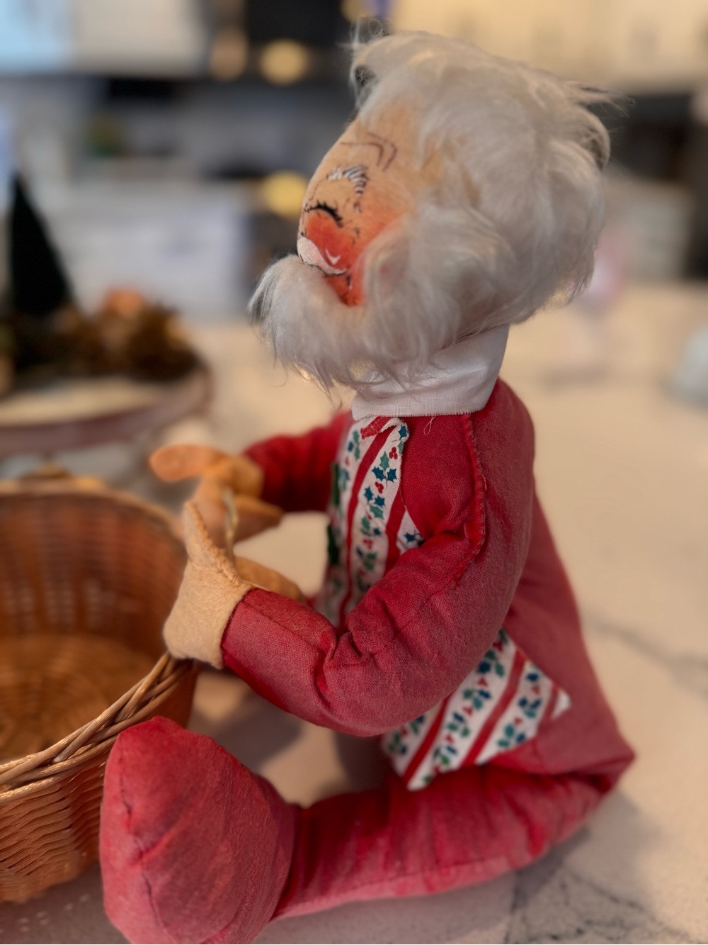 Vintage Annalee Mobilitee 11” Santa & Mrs Claus Basket Centerpiece Set 1971 - Picture 12 of 12